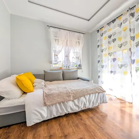 Apartment Escape With Garden By Bookinghost Wroclaw